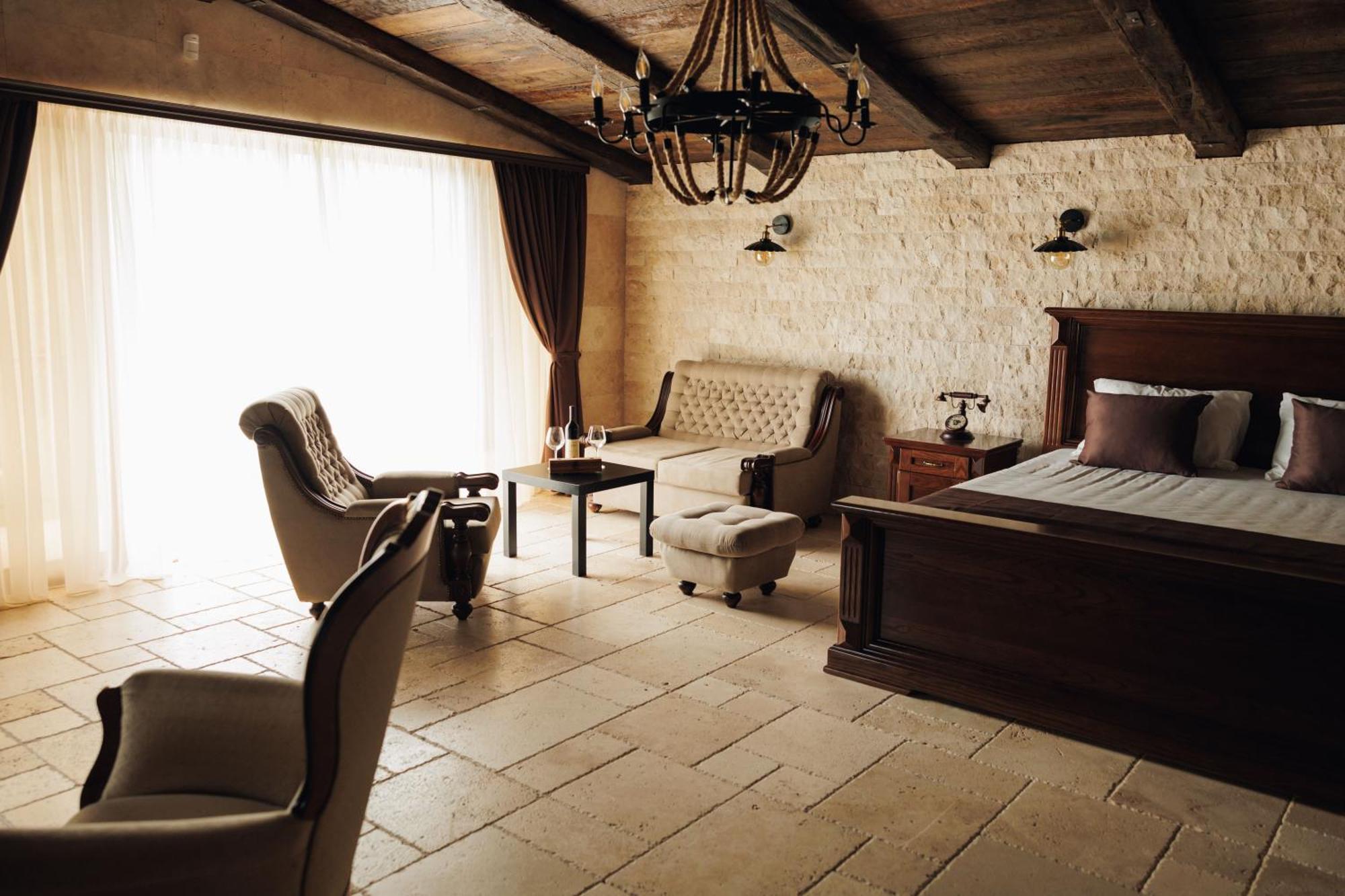 באר Olive Queen Rustic Estate מראה חיצוני תמונה