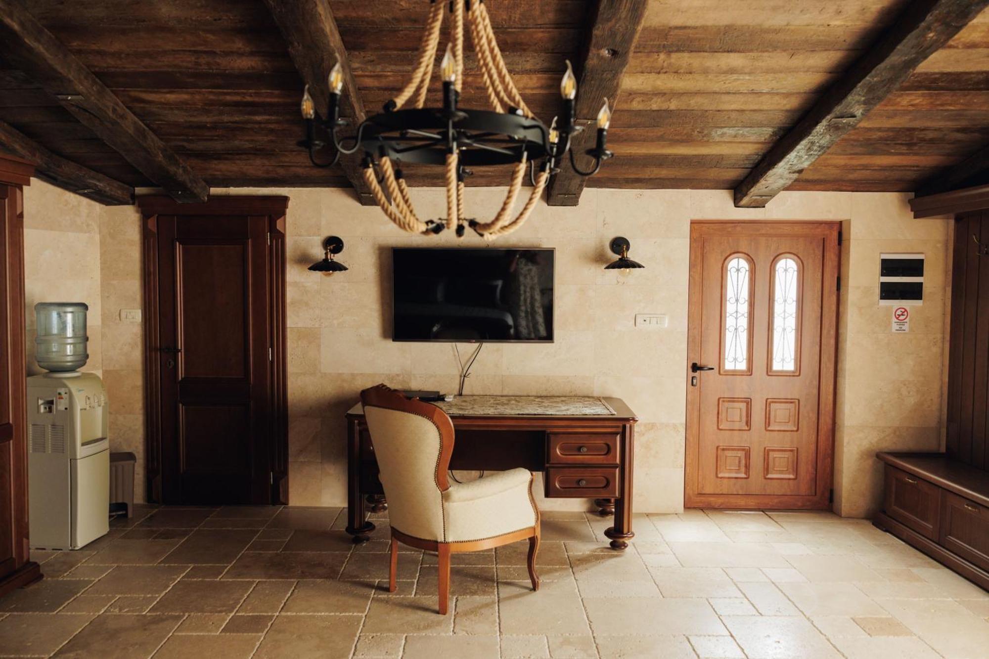 באר Olive Queen Rustic Estate מראה חיצוני תמונה